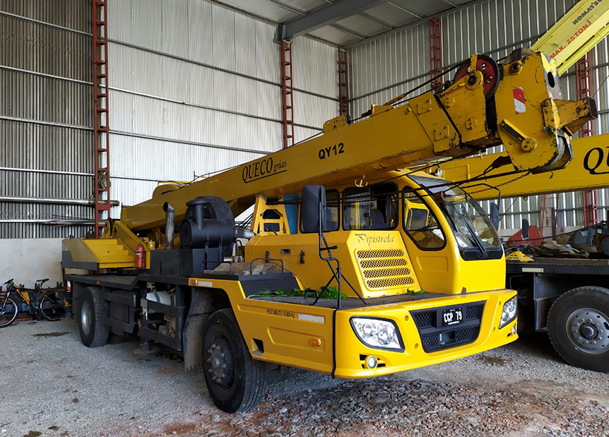 GRUA 12 Ton. QY12