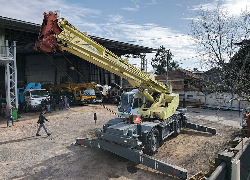 GRUA 25 RT Komatsu